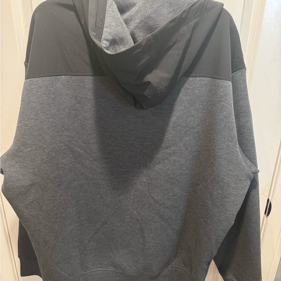 American Eagle Outfitters Charcoal and Black Hoodie - Picture 4 of 5